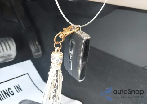 2021 Jeep Grand Cherokee L Limited 4X2 из США, поврежденный, VIN 1C4RJJBG1M8136228